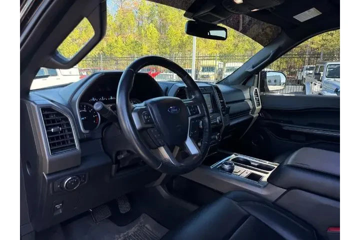 $28944 : Ford Expedition 2021 4x2 XLT image 10