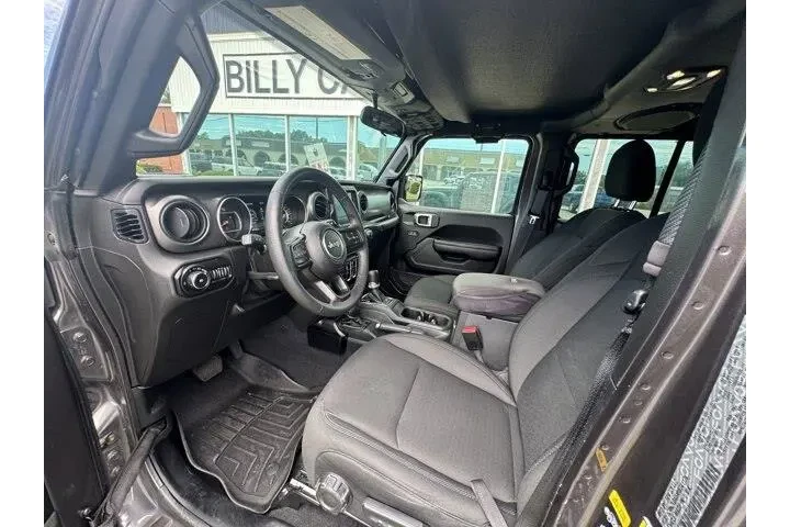 $26995 : Jeep Wrangler Unlimited 2021 image 7