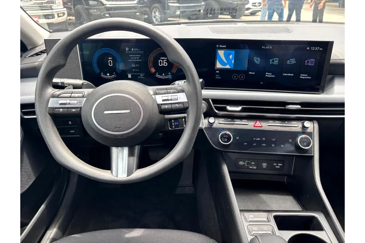 2025 Sonata SEL image 8