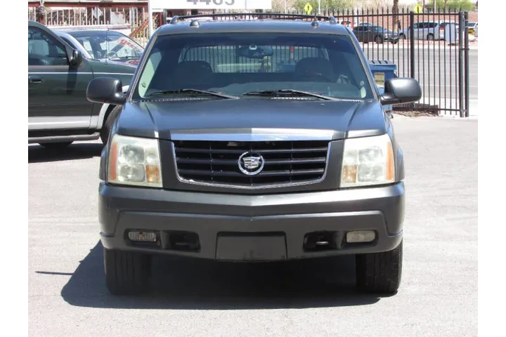 $9995 : 2005 Escalade EXT image 2