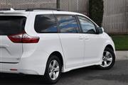 $16500 : 2018 Toyota Sienna LE Minivan thumbnail