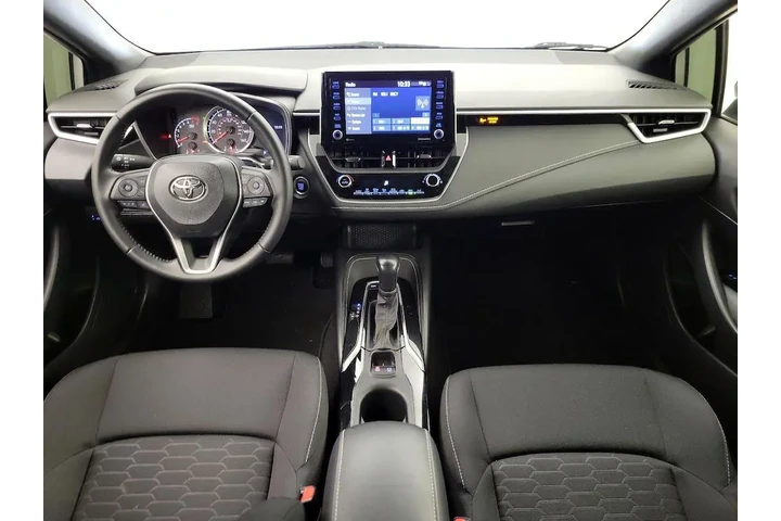 $23998 : Toyota Corolla Hatchback 202 image 9