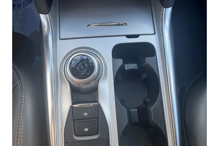 $36988 : Ford Explorer 2023 AWD XLT 4 image 4