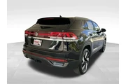 $33155 : Volkswagen Atlas Cross Sport thumbnail