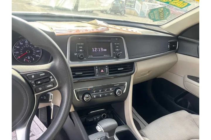 $10999 : 2016 Optima LX image 9