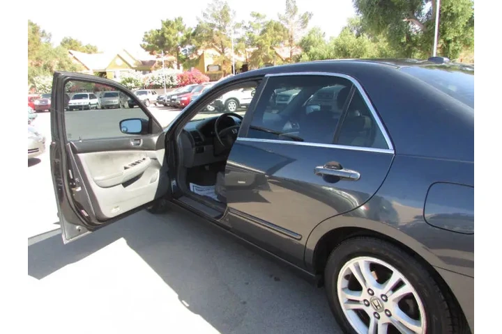 $7995 : 2006 Accord EX w/Leather image 9