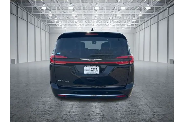 $24991 : Chrysler Pacifica 2024 Touri image 6