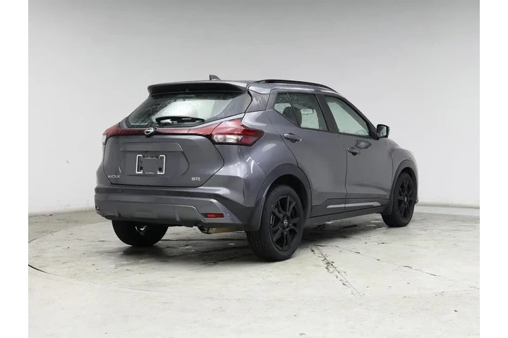 $18998 : Nissan Kicks 2023 SR 4dr Cro image 8