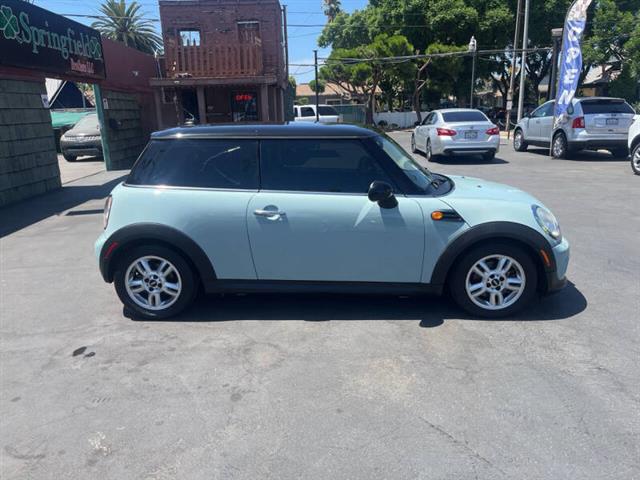 $8995 : 2013 MINI Hardtop Cooper image 5