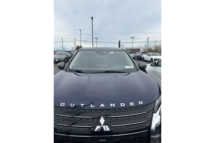 $18990 : Mitsubishi Outlander 2022 AW image 3