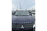 $18990 : Mitsubishi Outlander 2022 AW thumbnail