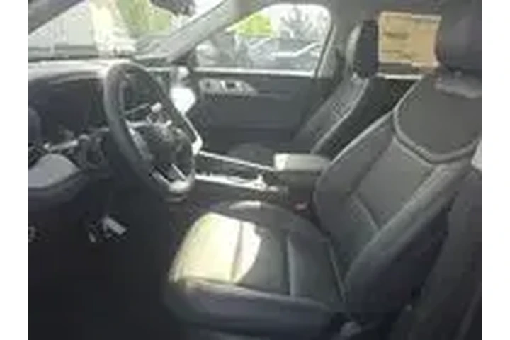 $39999 : Ford Explorer 2025 Active 4d image 7