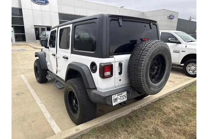 $18995 : Jeep Wrangler Unlimited 2018 image 3
