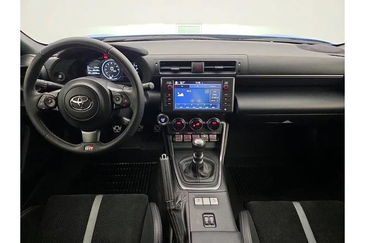 $30998 : Toyota GR86 2024 Premium 2dr image 9