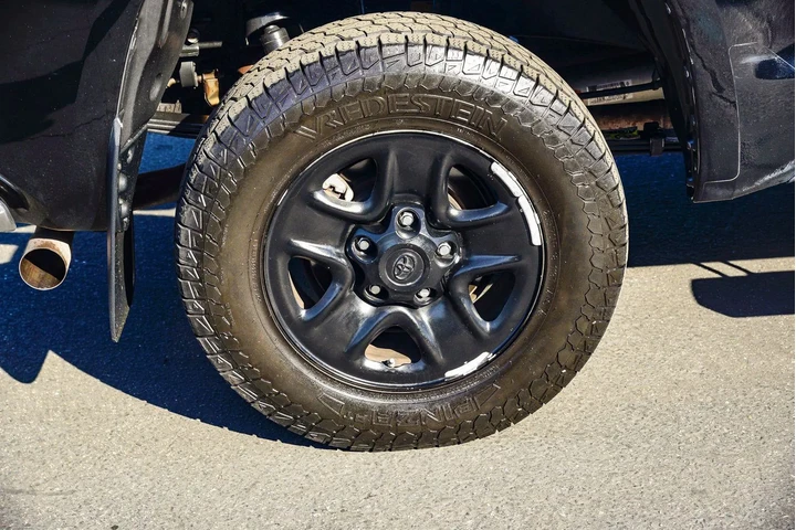 $29478 : Toyota Tundra 2018 4x2 SR5 4 image 9