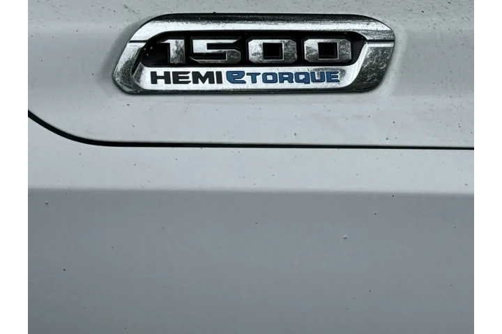 $29000 : Ram 1500 2021 4x2 Laramie 4d image 2