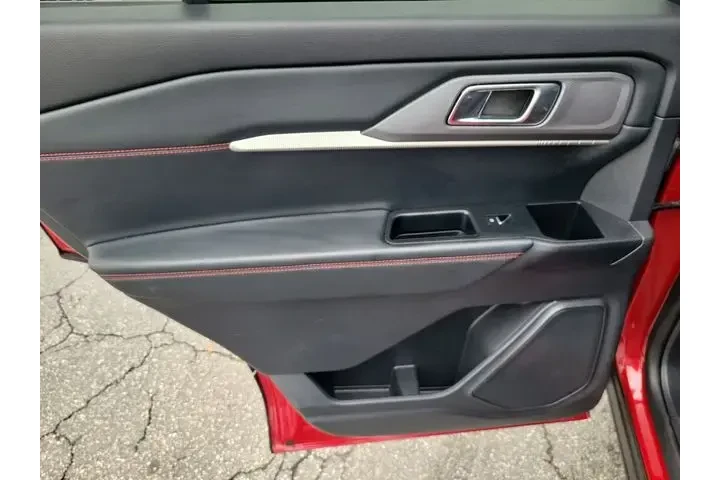 $37990 : Ford Explorer 2025 ST-Line 4 image 9