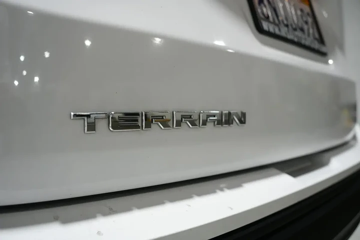 $14944 : 2020 Terrain SLE image 8