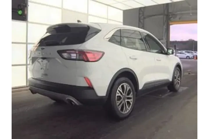 $17906 : Ford Escape 2022 SEL 4dr SUV image 3