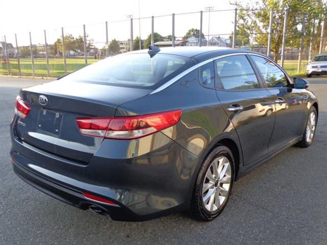 $8950 : 2016 Optima LX image 4