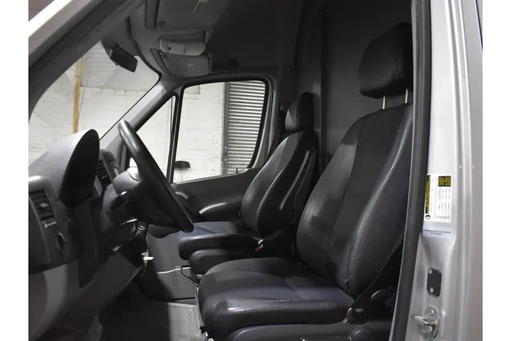 $31995 : Mercedes-Benz Sprinter 2017 image 9