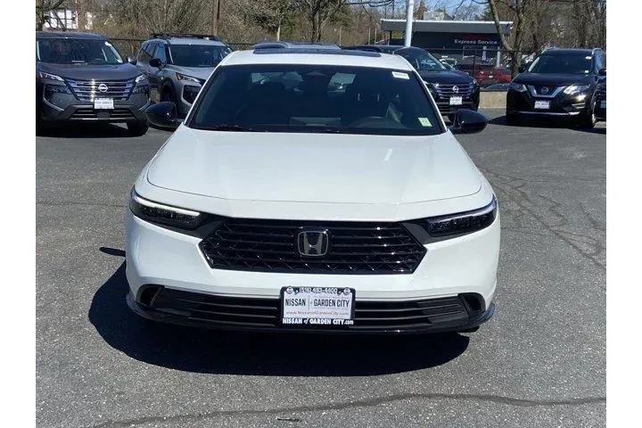 $24700 : Honda Accord Hybrid 2024 Spo image 2