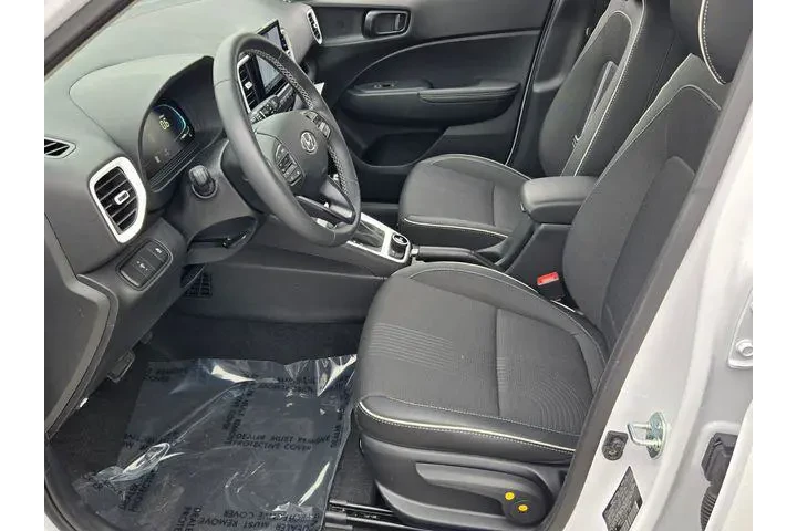 $24585 : Hyundai VENUE 2025 Limited 4 image 6