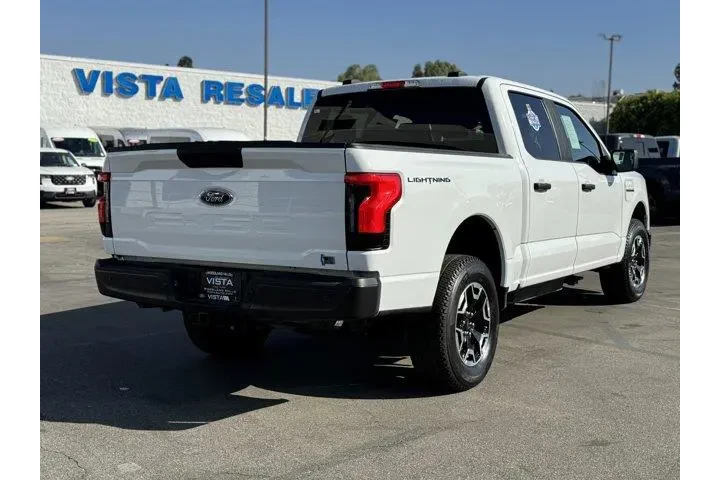 $39995 : Ford F-150 Lightning 2022 AW image 9