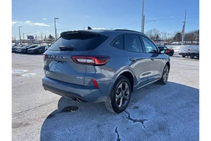$25248 : Ford Escape 2024 AWD ST-Line image 4