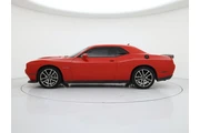 $33998 : Dodge Challenger 2022 R/T 2d thumbnail