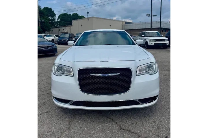 $11900 : 2019 300 Touring image 6