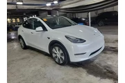 $28590 : Tesla Model Y 2023 AWD 4dr C thumbnail