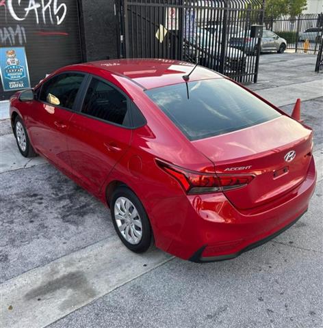 $12900 : Hyundai accent 2022 image 7