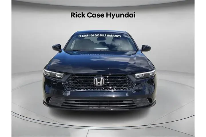 $27899 : Honda Accord Hybrid 2024 Spo image 4