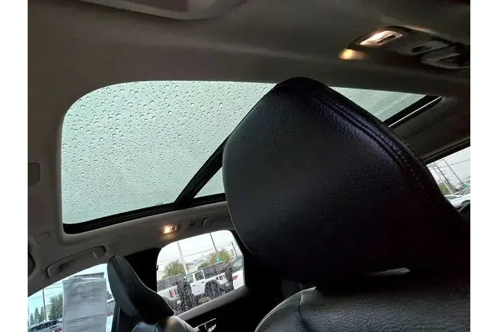 $27851 : Volvo XC60 2021 AWD T5 Momen image 10