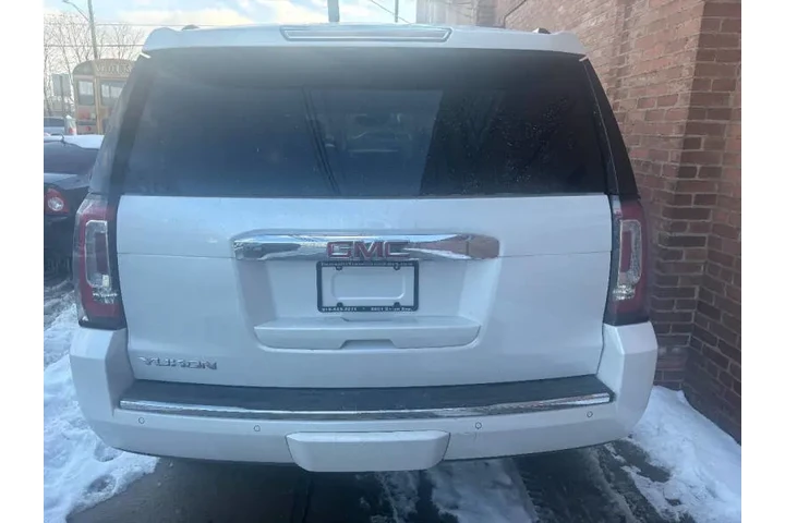 $28800 : 2018 GMC Yukon Denali image 3