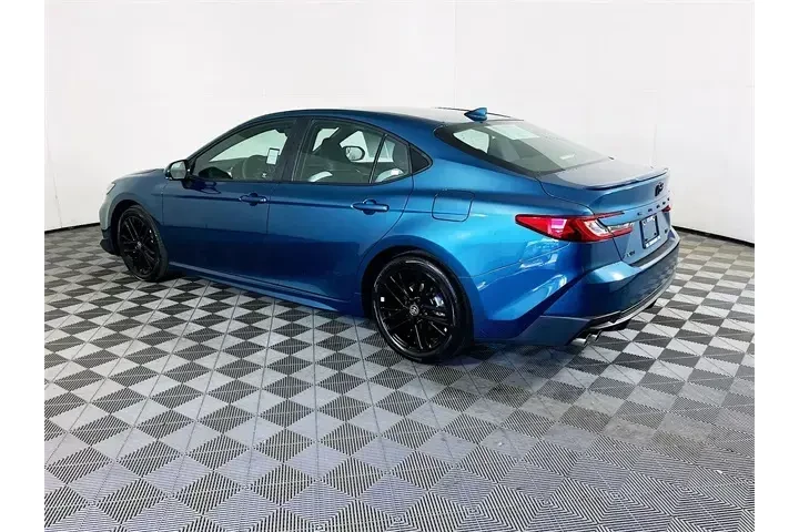 $34900 : Toyota Camry 2026 SE 4dr Sed image 5