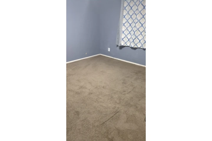 $850 : Cuarto en renta image 2