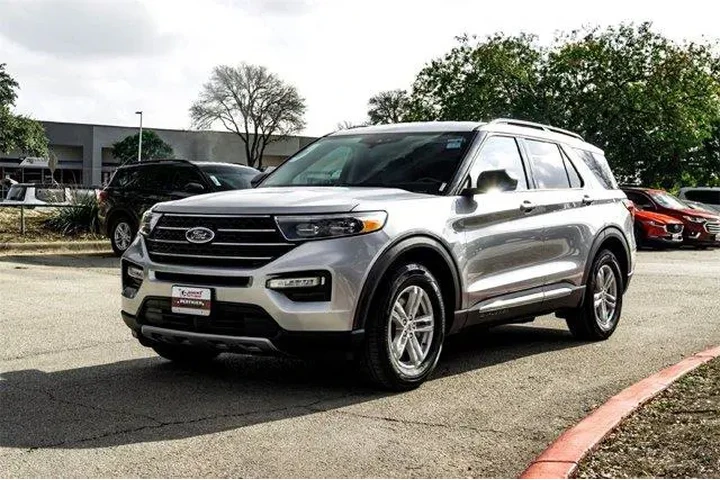 $29017 : Ford Explorer 2024 XLT 4dr S image 9