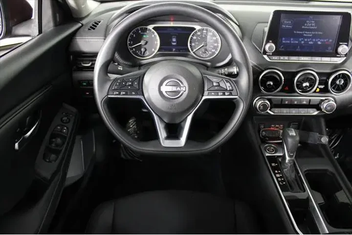 $15930 : Nissan Sentra 2024 SV 4dr Se image 7