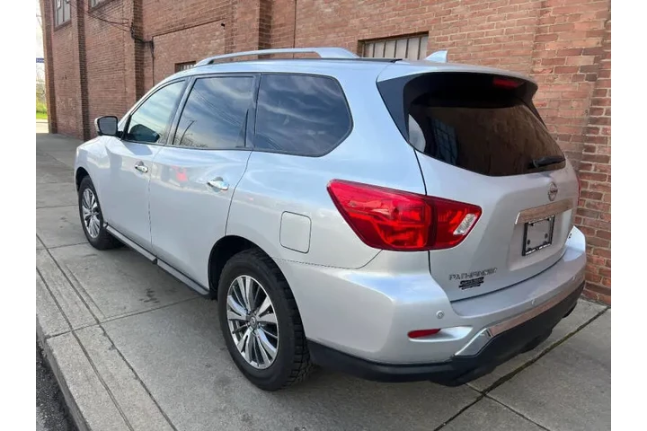 $17999 : 2020 Pathfinder SL image 5