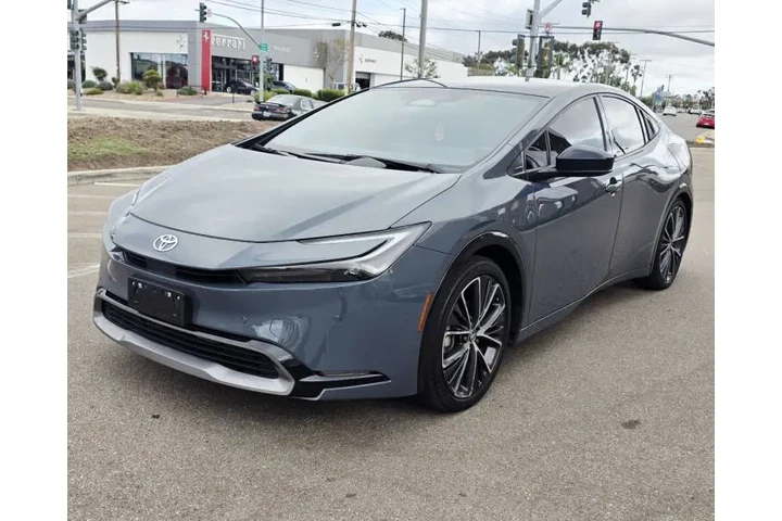 $21950 : 2024 Prius XLE image 10