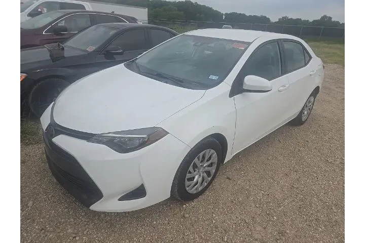 $13906 : Toyota Corolla 2018 SE 4dr S image 1