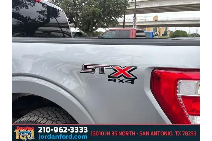 $26555 : Ford F-150 2021 4x4 XL 4dr S image 6
