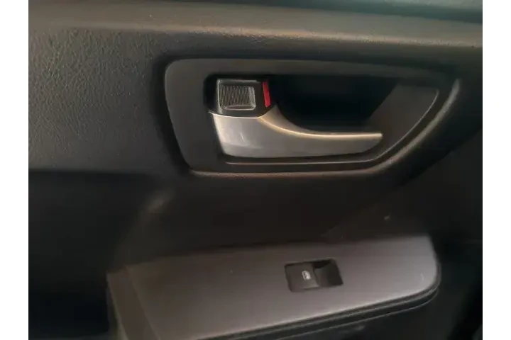 $12394 : Toyota Camry 2017 SE 4dr Sed image 9