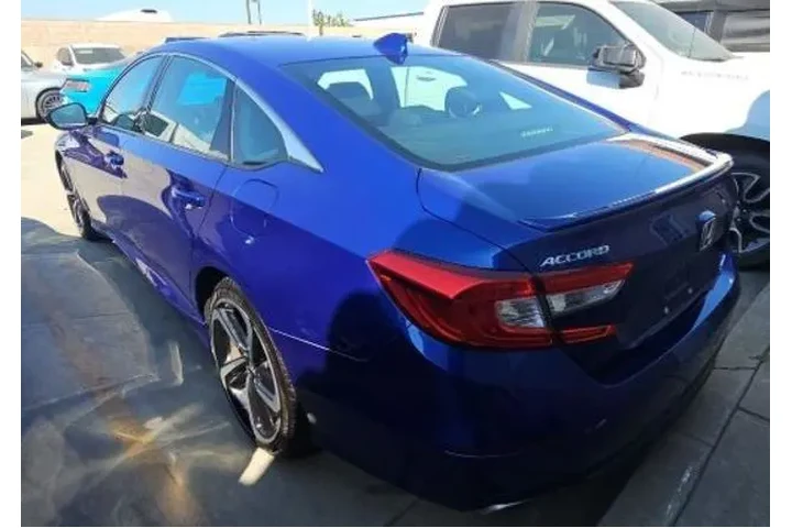 $22400 : Honda Accord 2018 Sport 4dr image 3