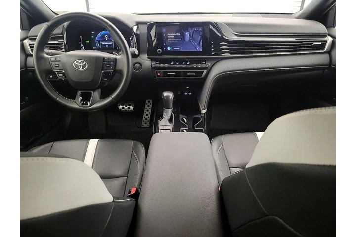 $29998 : Toyota Camry 2025 SE 4dr Sed image 9