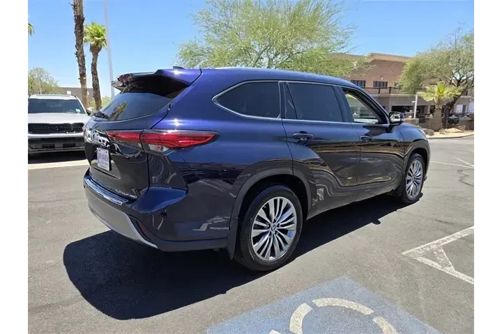 $31885 : Toyota Highlander 2021 AWD P image 6
