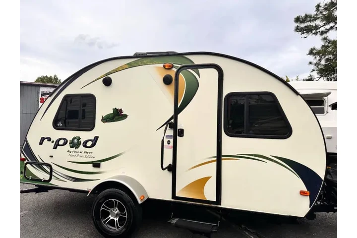 $10900 : 2015 Forest River R-POD 171RP image 3