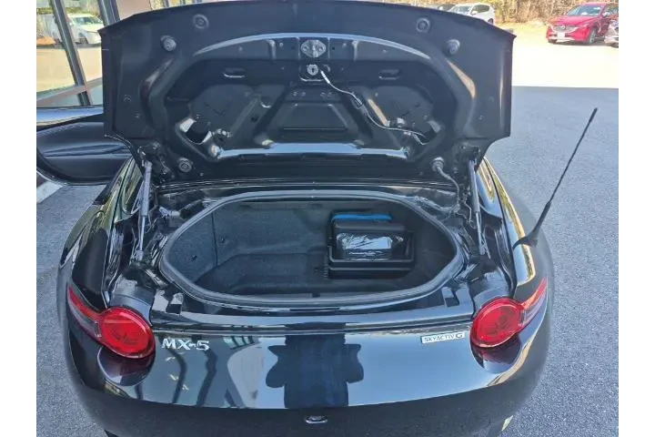 $30499 : Mazda MX-5 Miata RF 2023 Gra image 8